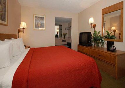 Hotel Red Roof & Southwest 2*